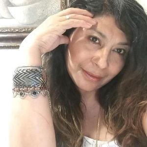 Meet your Posher, Isabel